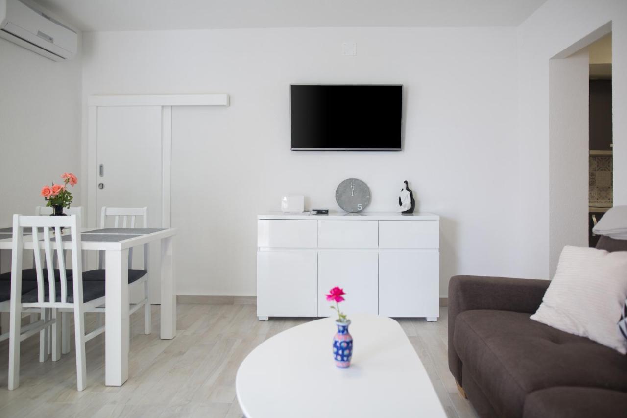 Serious Job Apartment Dubrovnik Exterior foto